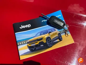 Car image 25