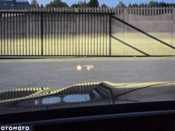 Car image 39