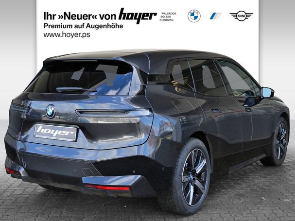 BMW iX xDrive50 385 kW image number 3