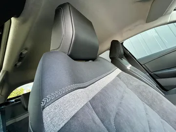 Car image 29
