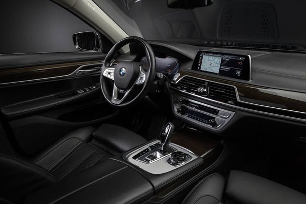 BMW 750i xDrive 391 kW image number 24