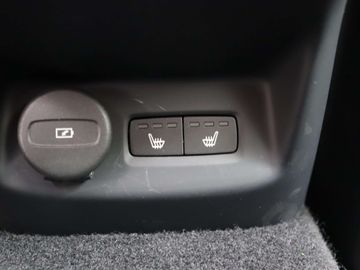 Car image 33