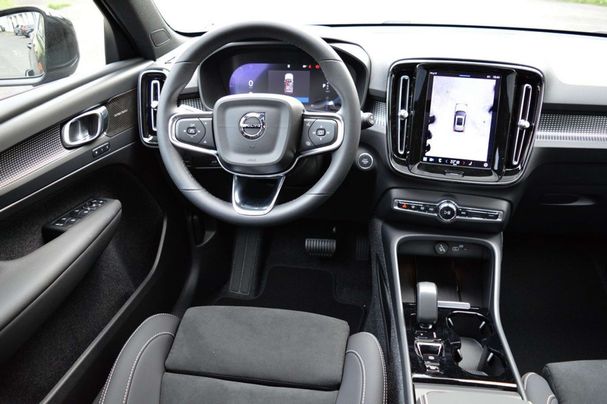 Volvo XC40 B4 Ultra Black Edition 145 kW image number 12