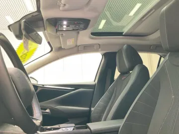 Car image 35