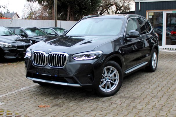 BMW X3 xDrive 180 kW image number 1