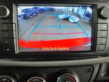 Car image 24