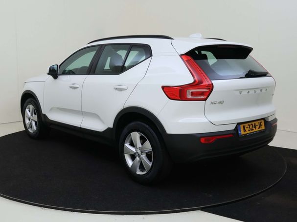 Volvo XC40 1.5 T2 95 kW image number 4