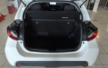 Car image 33