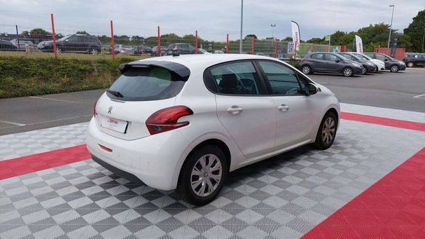 Peugeot 208 100 Active 74 kW image number 5