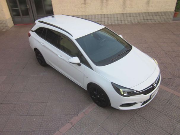 Opel Astra Sports Tourer 1.2 Turbo 96 kW image number 2