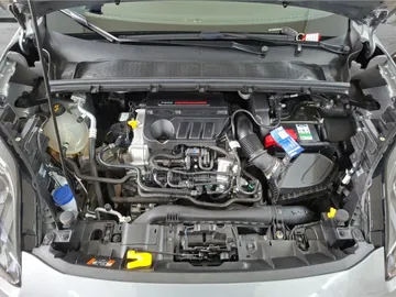 Car image 29