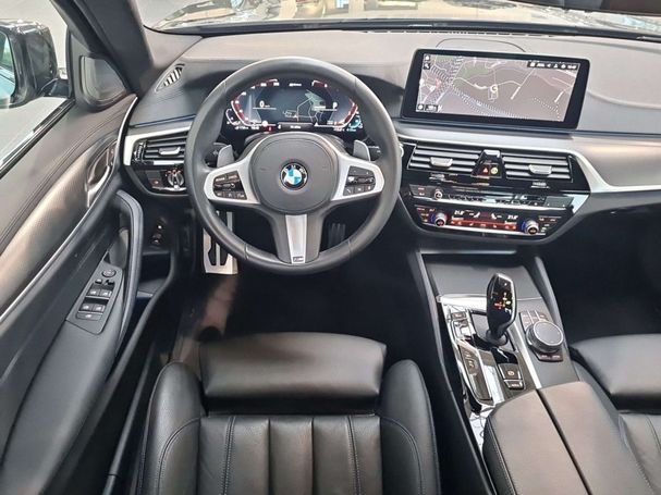 BMW 530 e 215 kW image number 11