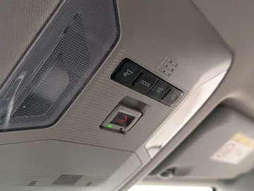 Car image 35
