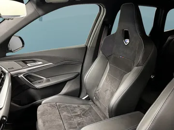 Car image 41