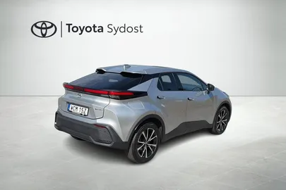 Car image 2