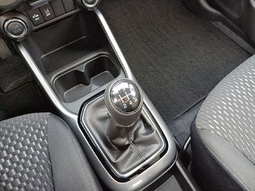 Car image 11