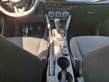 Car image 12