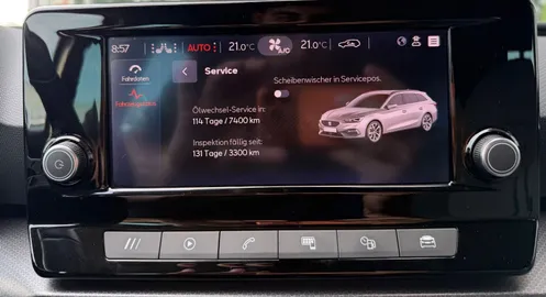 Car image 27