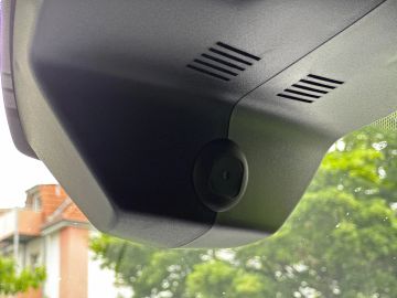 Car image 40