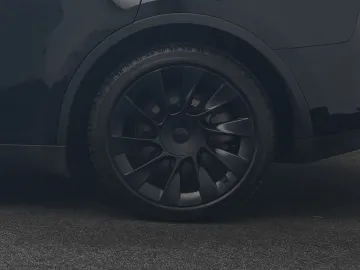 Car image 37