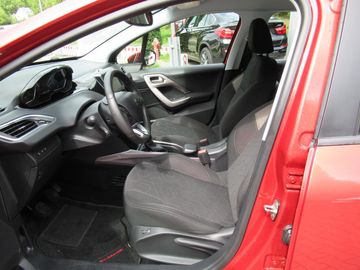 Car image 10