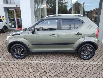 Car image 5