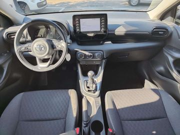 Car image 10