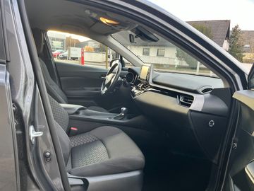 Car image 10