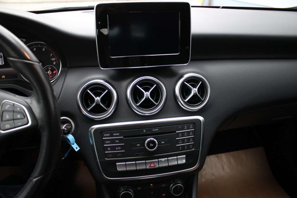 Mercedes-Benz A 160 75 kW image number 24