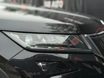 Car image 35