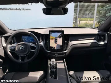 Car image 40