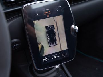 Car image 30