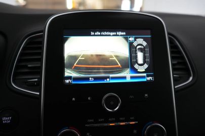 Car image 28