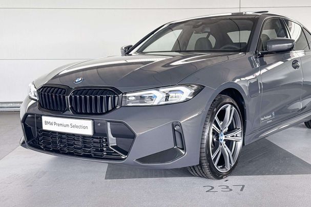 BMW 320 e 150 kW image number 22