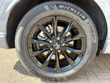 Car image 41