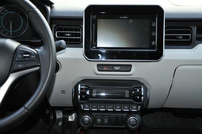 Car image 13