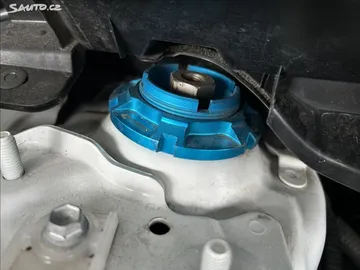 Car image 36