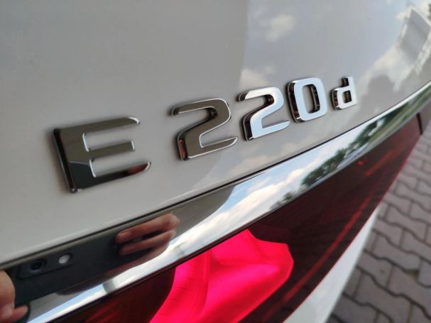 Mercedes-Benz E 220 145 kW image number 7