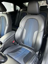 Car image 37