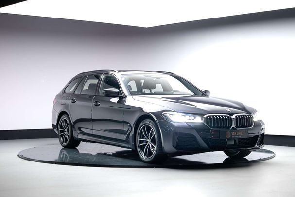 BMW 530e Touring xDrive 215 kW image number 1