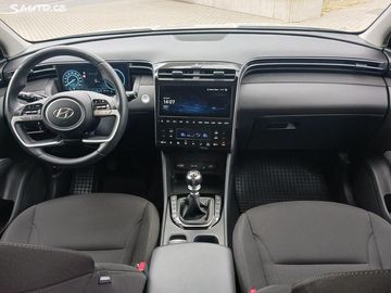 Car image 14