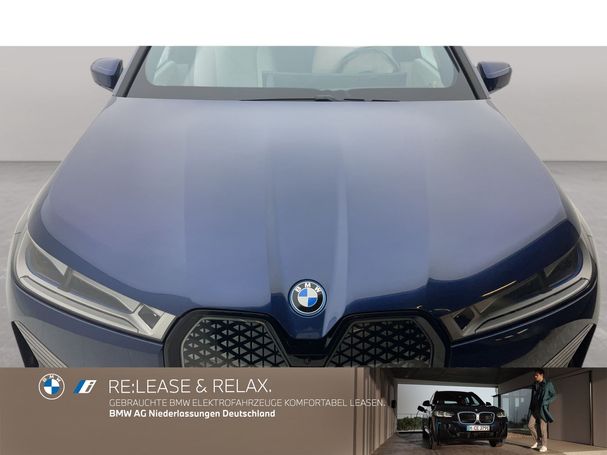 BMW iX xDrive40 240 kW image number 19