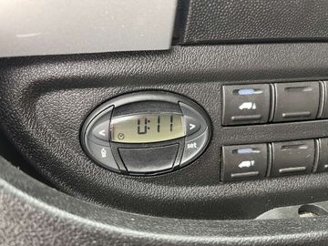 Car image 38