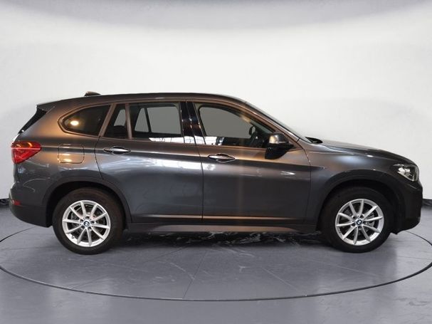 BMW X1 sDrive18i Advantage 100 kW image number 6