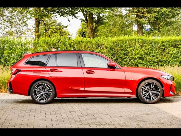 BMW 330e Touring M 215 kW image number 2