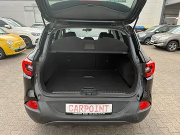 Car image 37