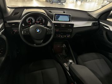 Car image 36