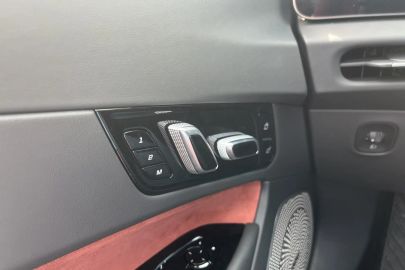 Car image 39