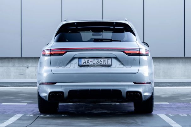 Porsche Cayenne E-Hybrid 340 kW image number 9