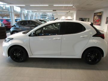Car image 5